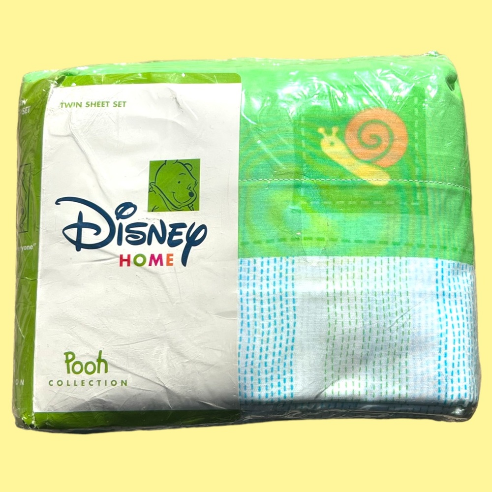 Winnie The Pooh Collection TWIN SHEET SET 3 Pieces Disney Home 1990's. NWT.